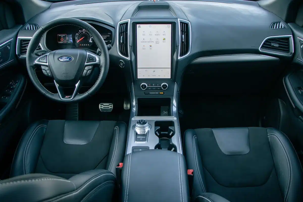 leasing automobile